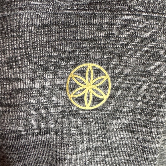 NWOT GAIAM WOMEN'S LANA BRA TANK GRAY SIZE SMALL - Picture 6 of 11